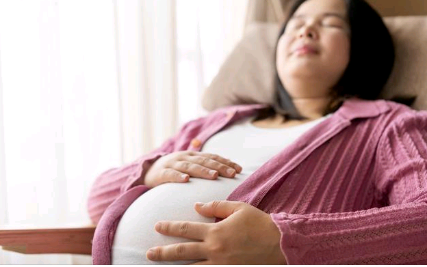 杭州代孕法规存空白|泰国试管婴儿移植囊胚还是三天胚胎成功率高?